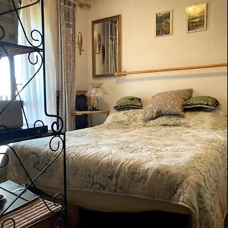 Panoramic Eagle Apartman Montoso