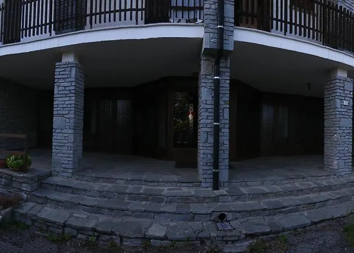 Panoramic Eagle Montoso